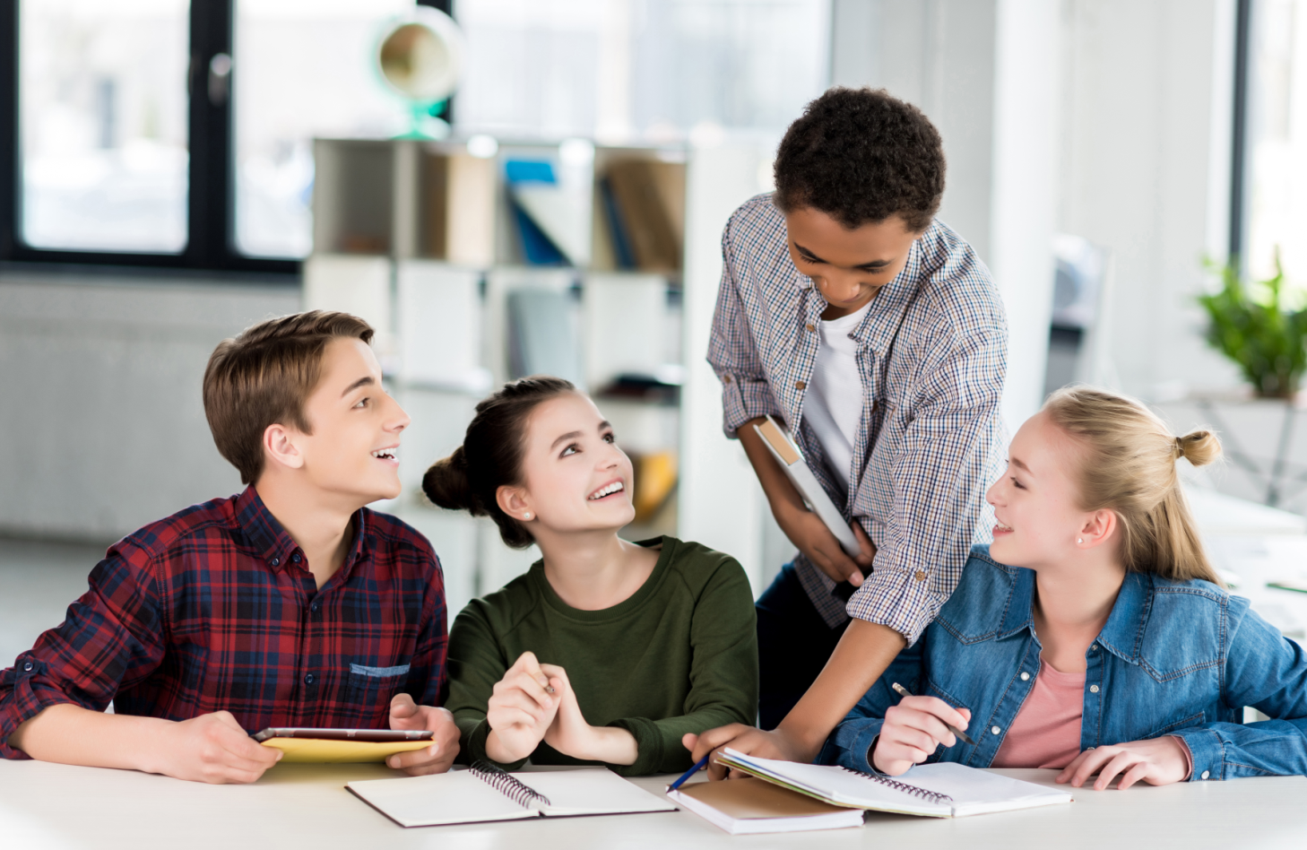 留学需求持续旺盛 留学目的地成重要考量